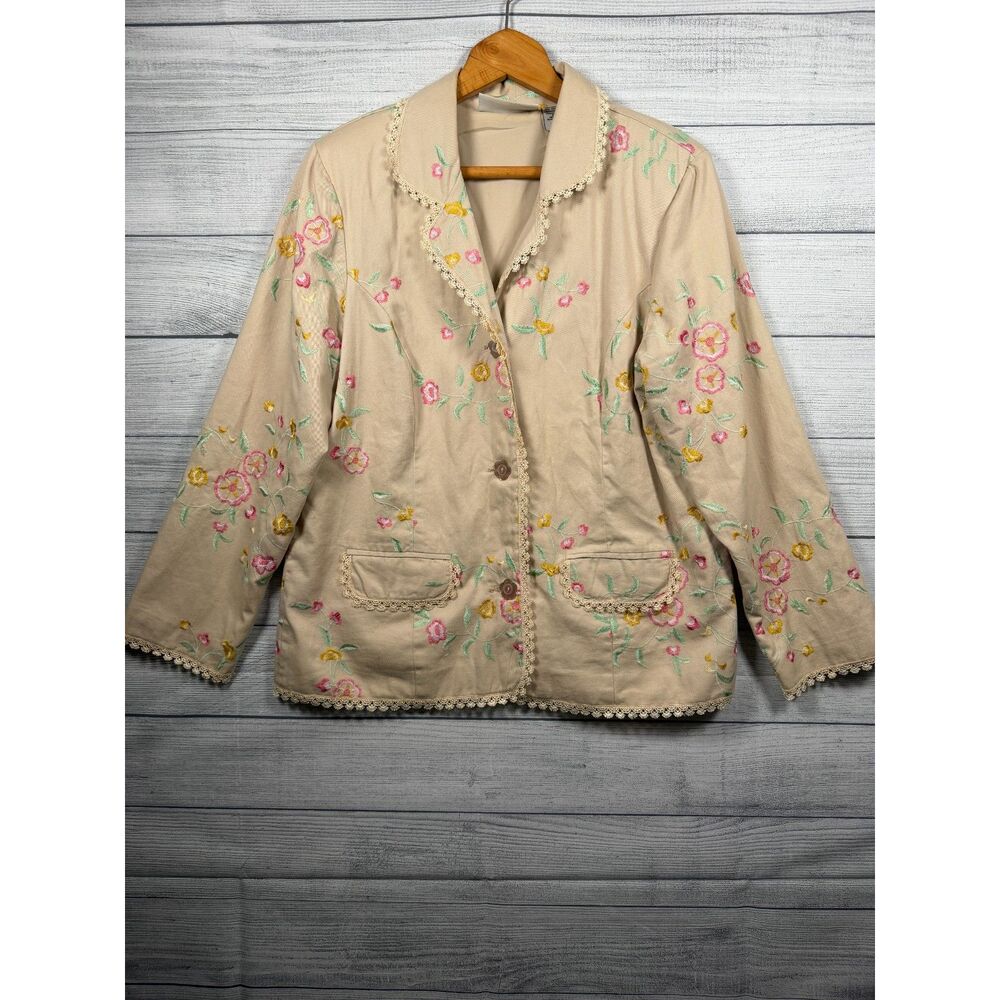 Two Twenty Collection Blair Women's L Tan Floral Embroidered Jacket 4409